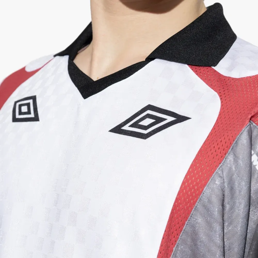 Футболка с принтом-логотипом