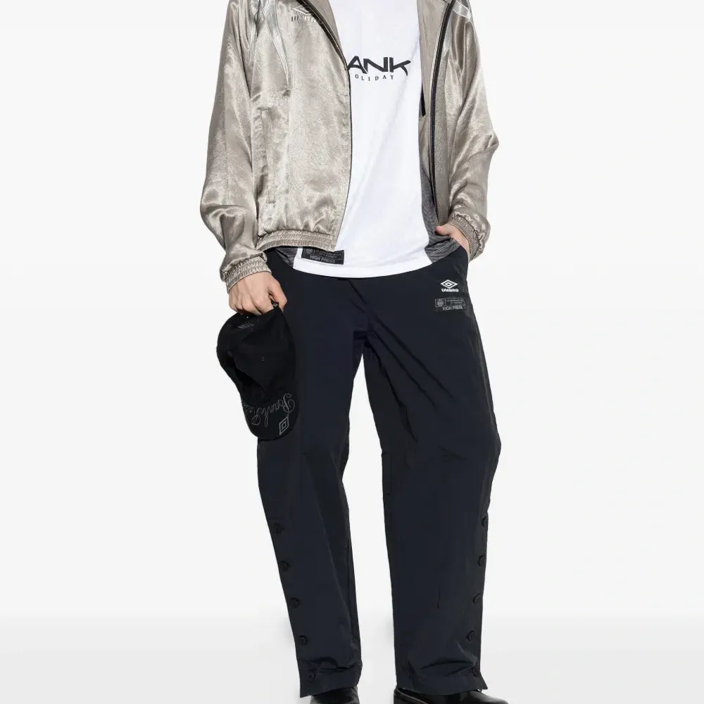 Футболка с принтом-логотипом