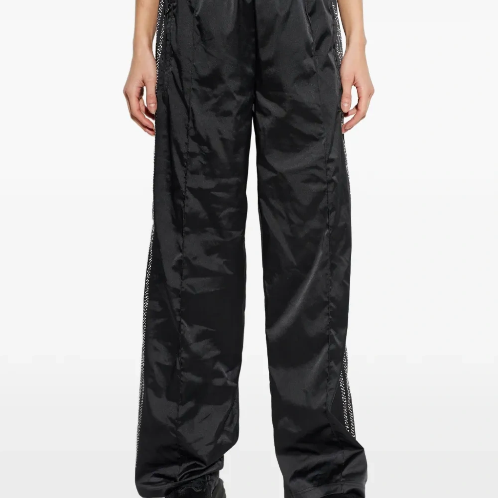 Спортивные брюки в горошек Спортивные брюки в горошек