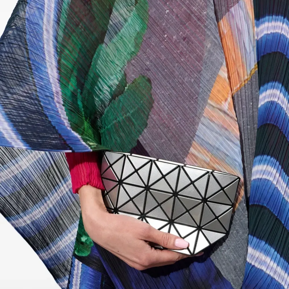 Клатч с геометрическим узором