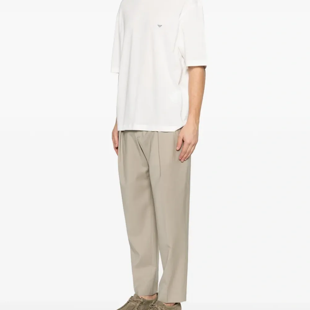 Футболка с логотипом