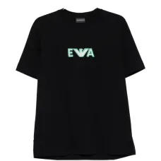 Футболка с вышитым логотипом