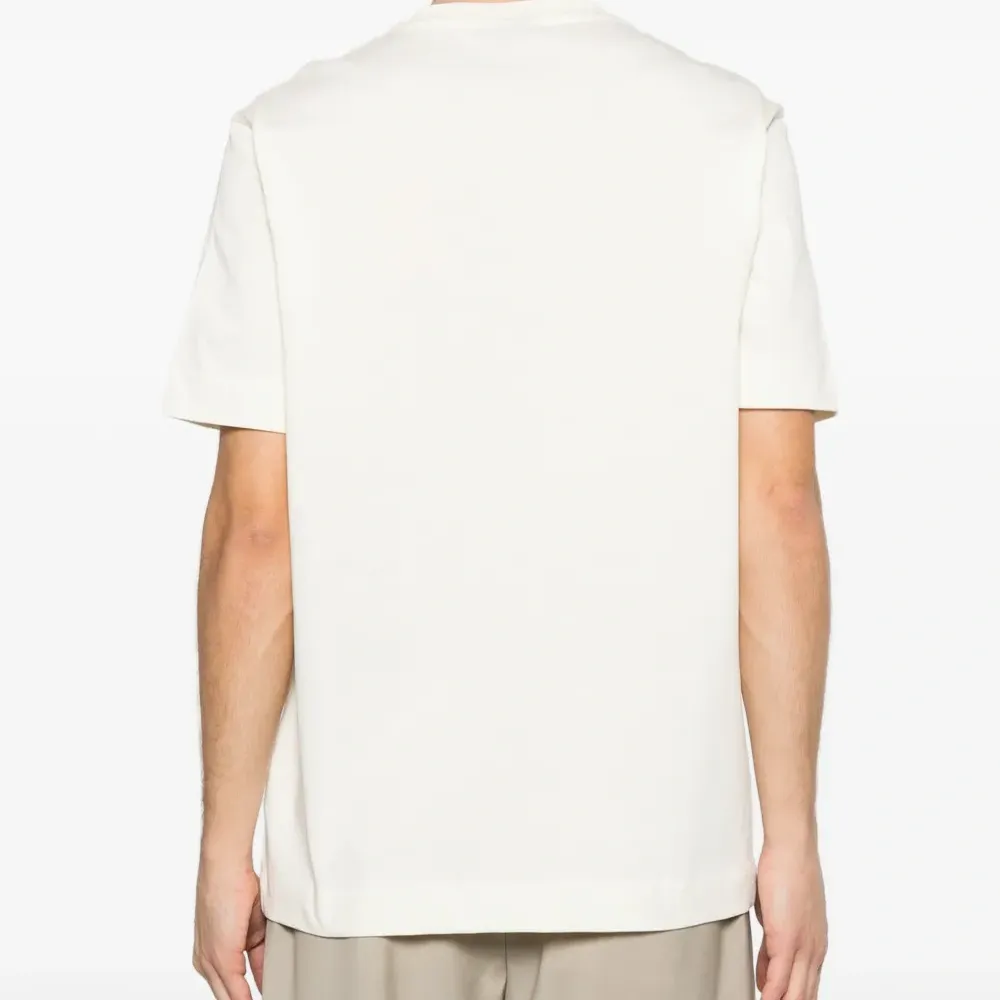 Футболка с логотипом