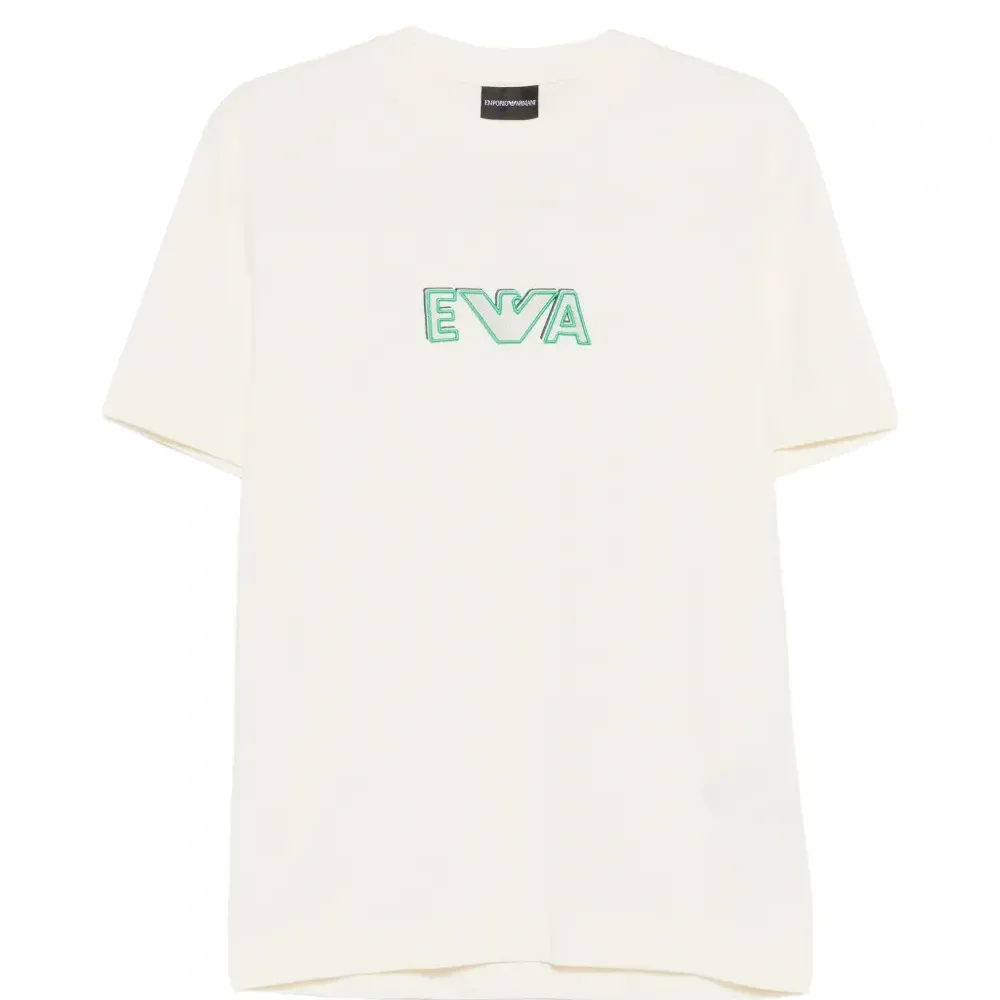 Футболка с логотипом