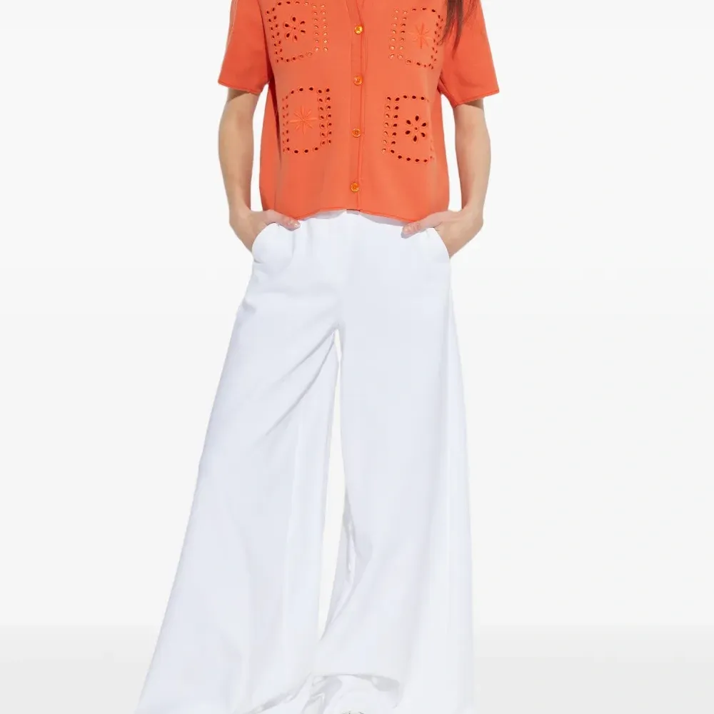 Кроссовки на шнуровке