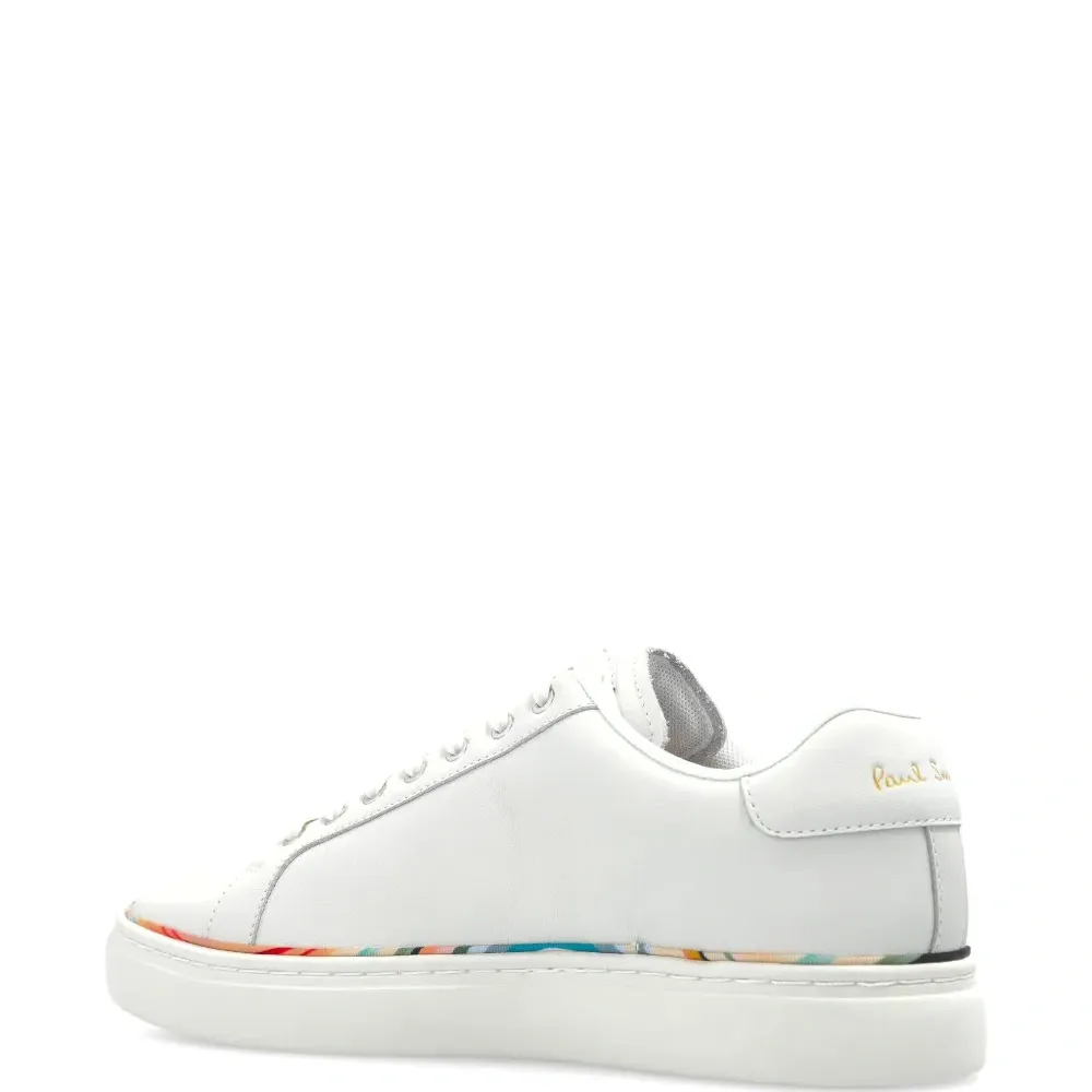 Кроссовки на шнуровке