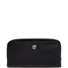 Косметичка с логотипом на молнии