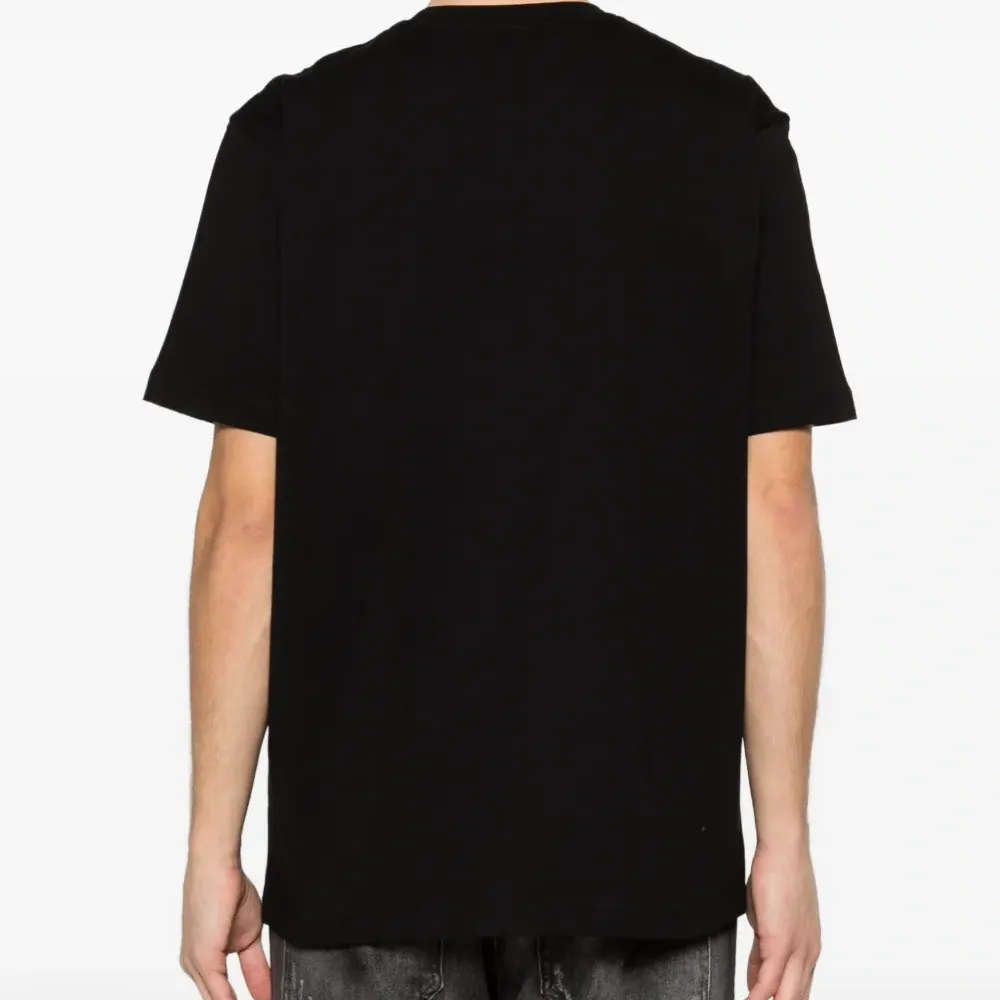 Футболка с логотипом