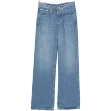 Джинсы с пятью карманами