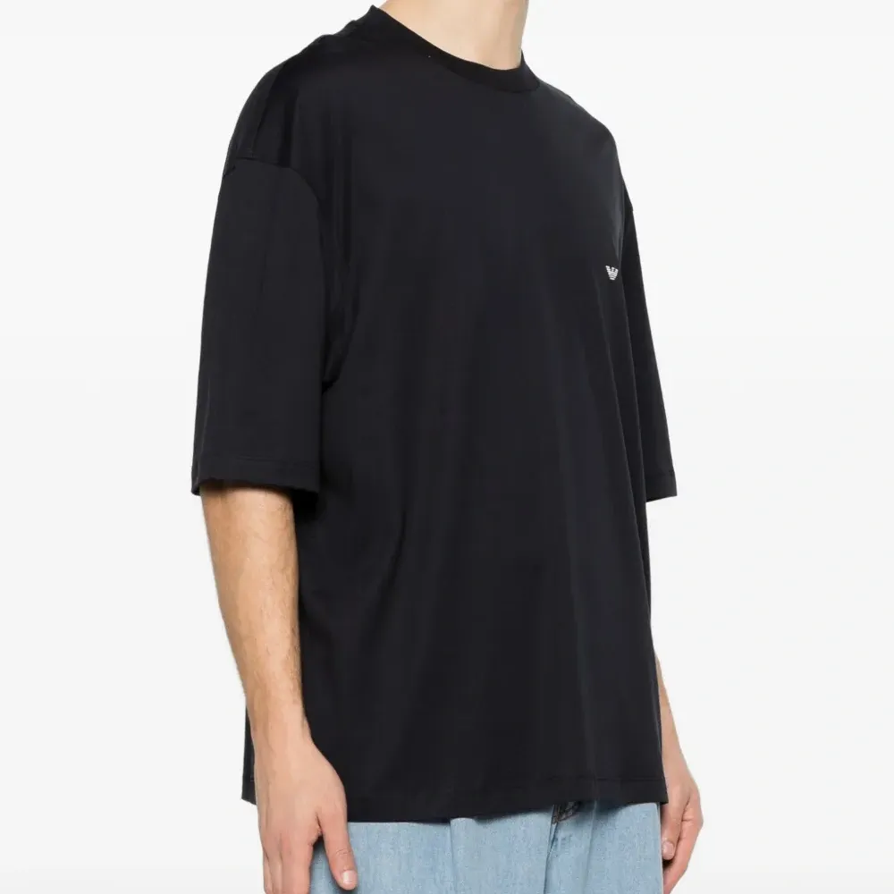 Футболка с принтом логотипа