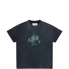 Футболка с нагрудным карманом Футболка с нагрудным карманом