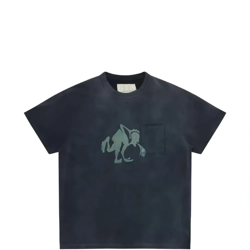 Футболка с нагрудным карманом