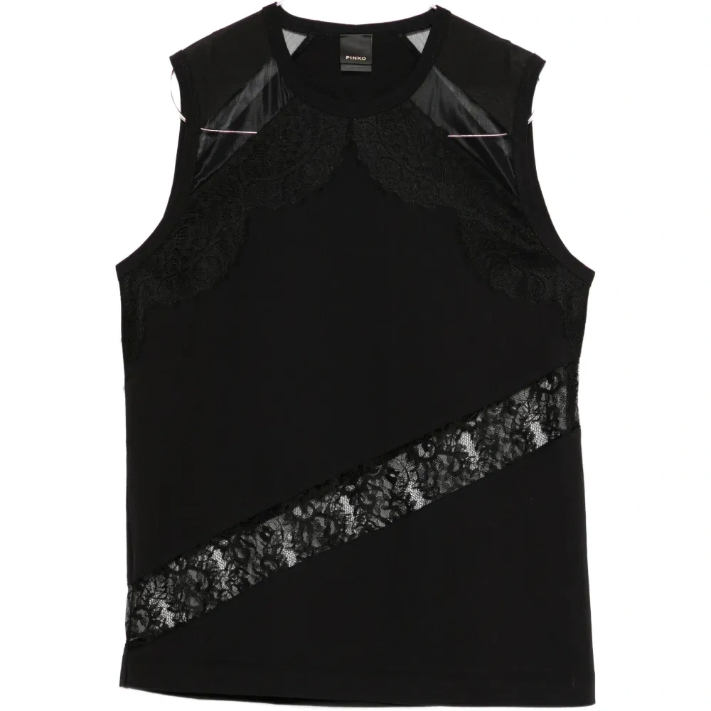 Топ с кружевными вставками