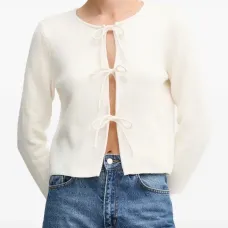 Вязаный топ с завязкой спереди Вязаный топ с завязкой спереди