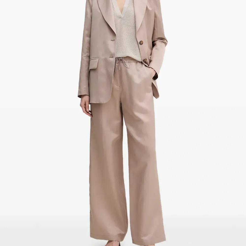 Блейзер на пуговицах