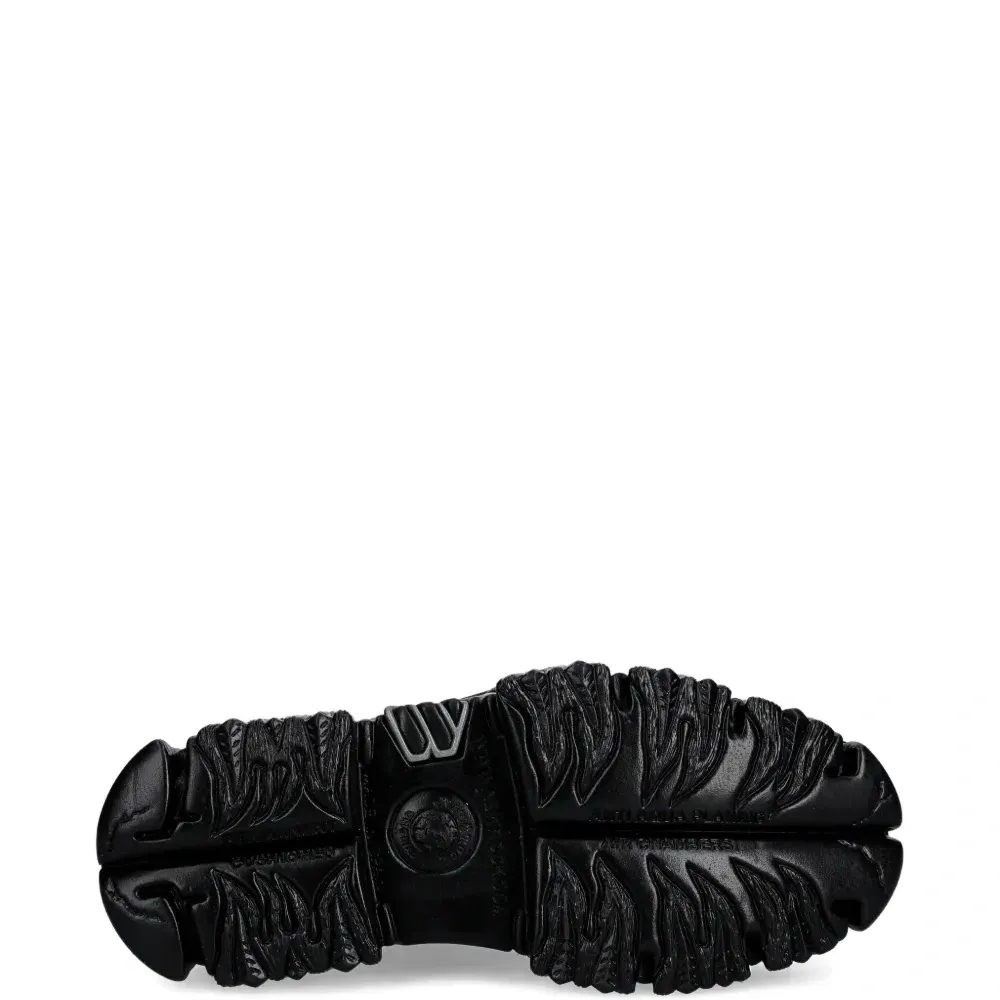 Кроссовки с принтом "пламя"