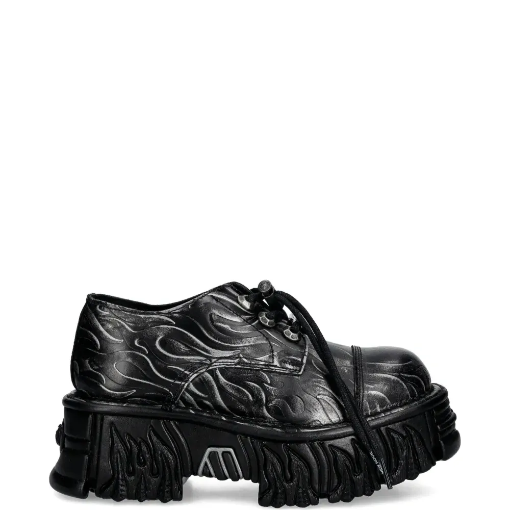 Кроссовки с принтом "пламя"