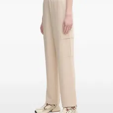 Брюки с накладными карманами