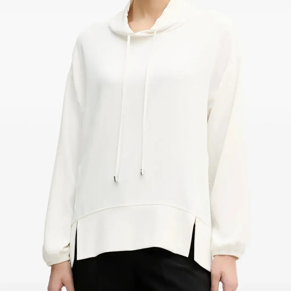 Худи на кулиске