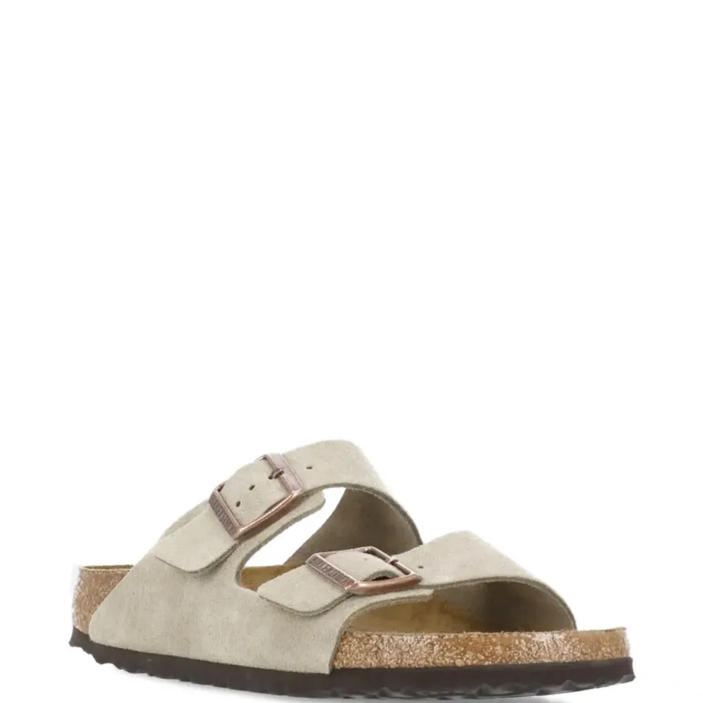 Сандалии Arizona с пряжками