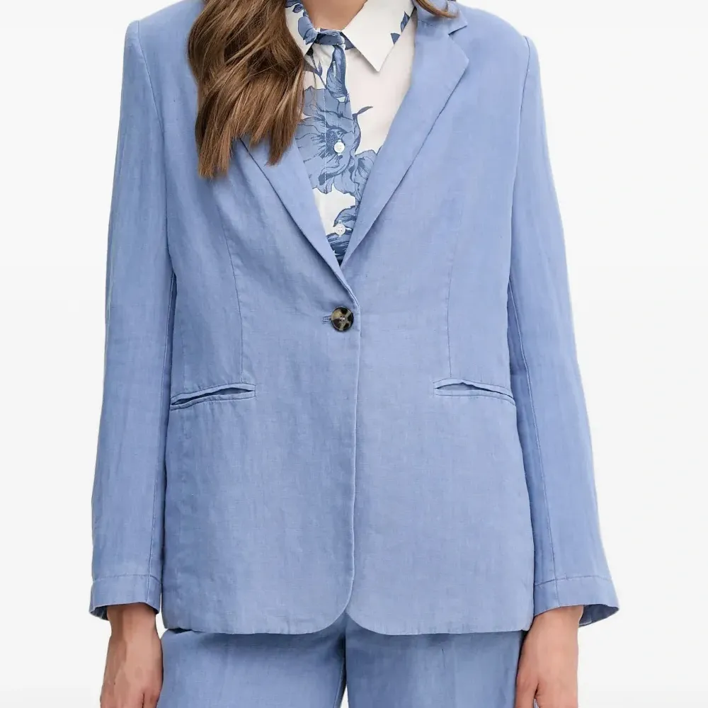 Пиджак с прорезными карманами