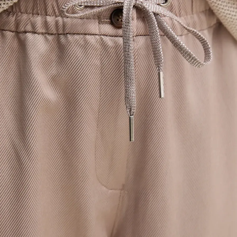 Брюки на завязках