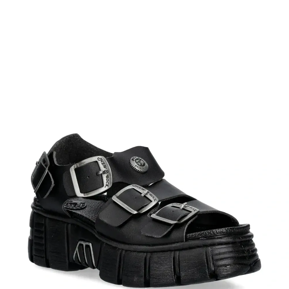 Сандалии с ремешком и пряжкой