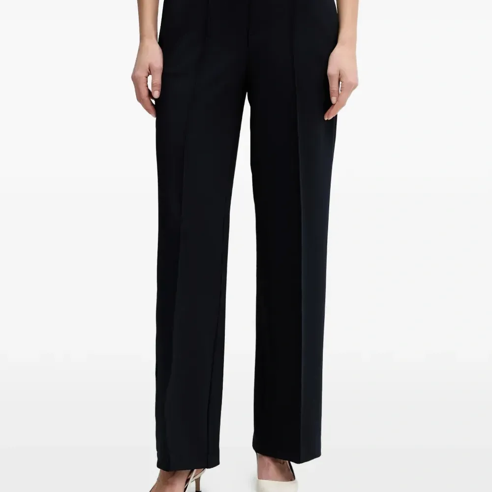 Брюки с поясом с логотипом