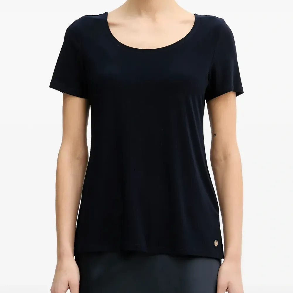 Топ с короткими рукавами на пуговицах Топ с короткими рукавами на пуговицах