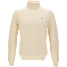 Водолазка с вышитым логотипом Водолазка с вышитым логотипом