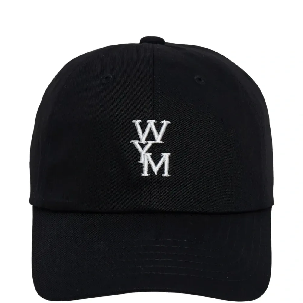 Бейсболка с логотипом