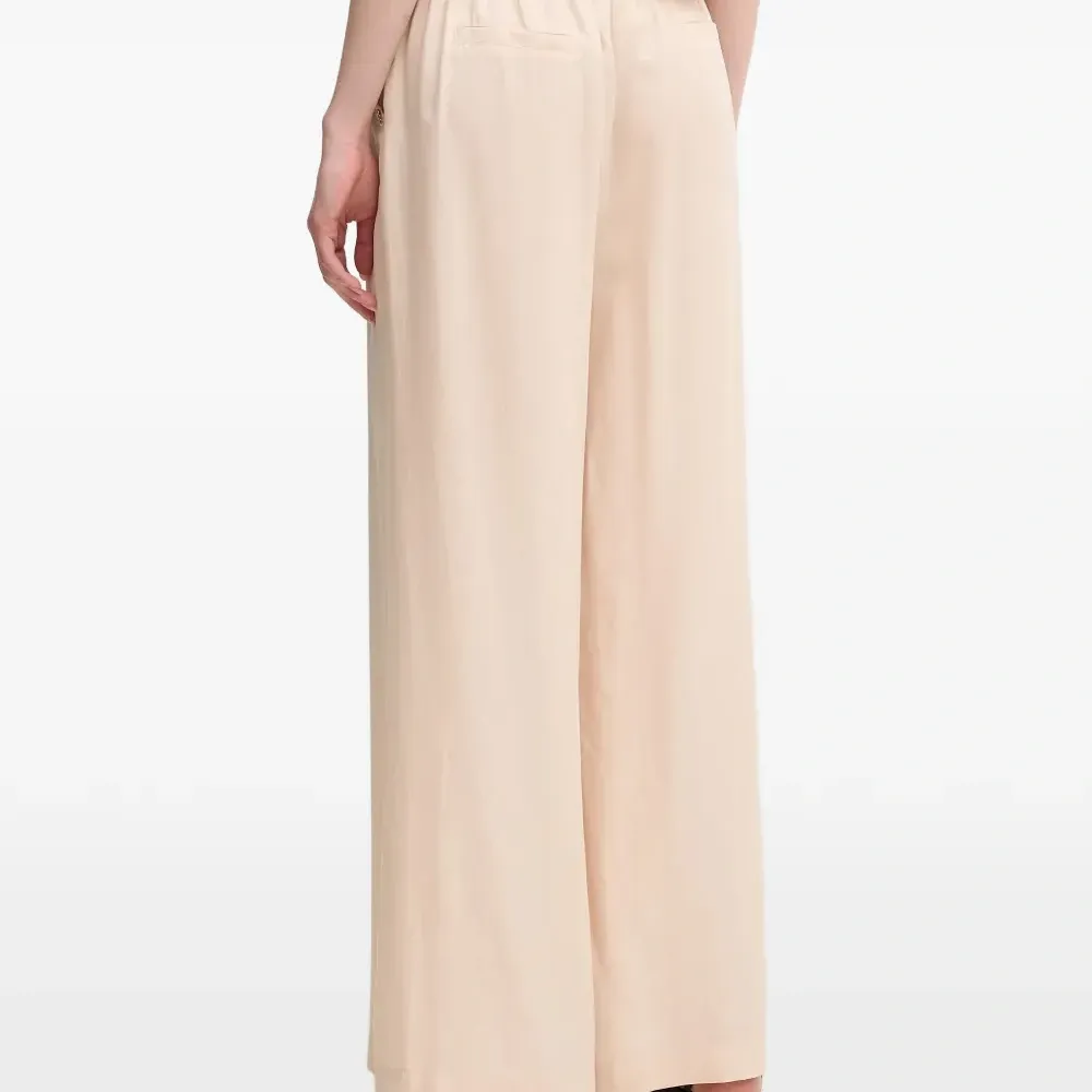 Брюки с поясом на талии