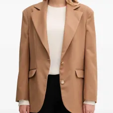 Однобортный пиджак с лацканами