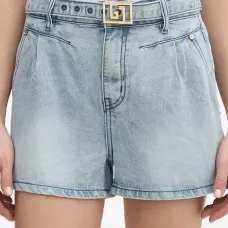 Джинсовые шорты