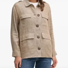 Куртка с застежкой на пуговицы и клапанами на карманах