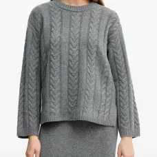 Кабельный вязаный свитер Bryndis