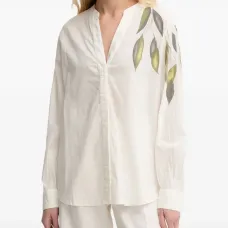 Рубашка с листьями на пуговицах Рубашка с листьями на пуговицах