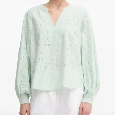 Топ с V-образным вырезом