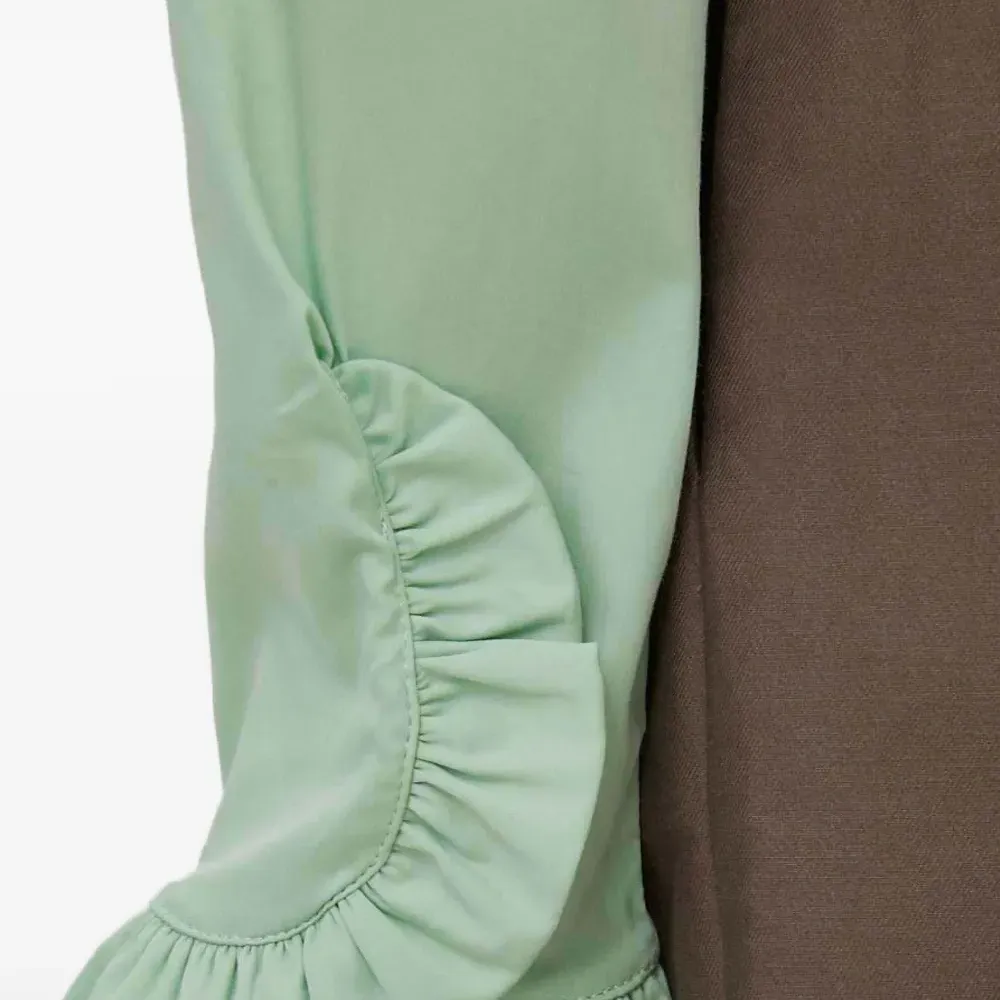 Блузка Mattie с оборками и длинными рукавами