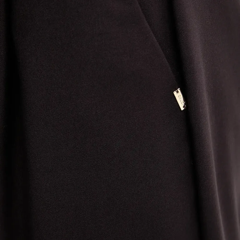 Брюки широкого кроя