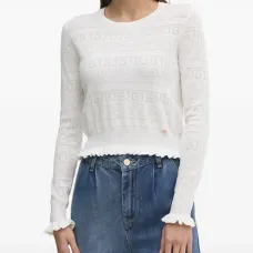 Свитер с оборками