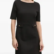 Платье с пуговицами