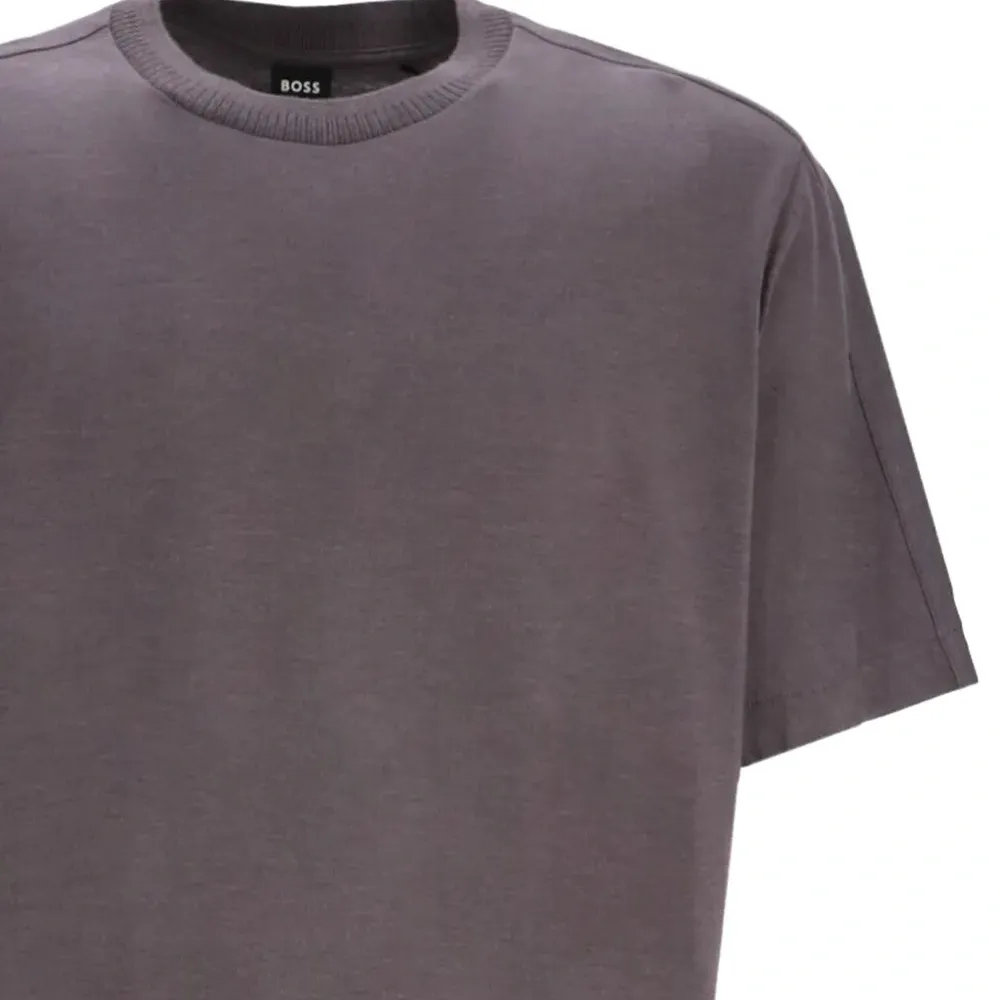 Футболка с круглым вырезом