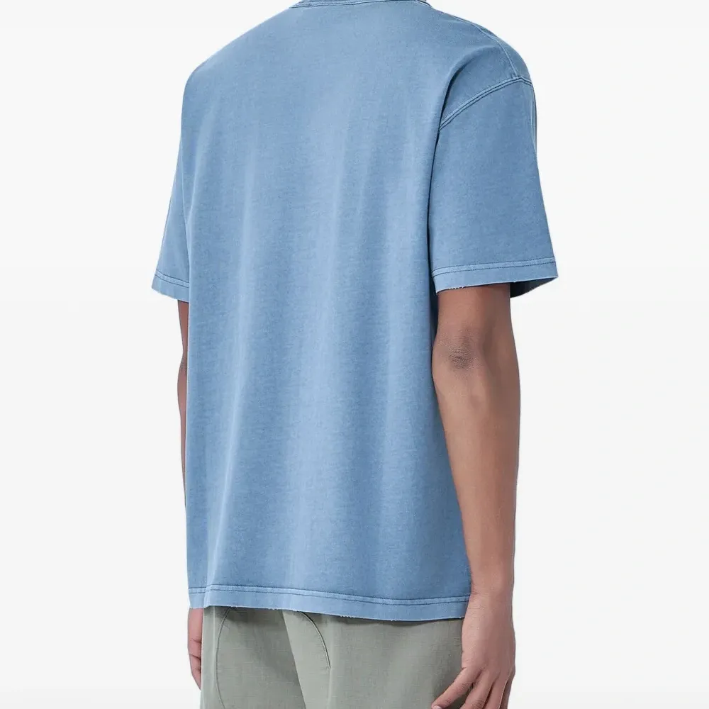 Футболка с круглым вырезом и карманом