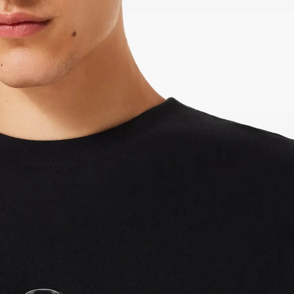 Футболка с логотипом