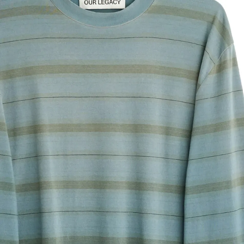 Футболка с длинными рукавами в полоску