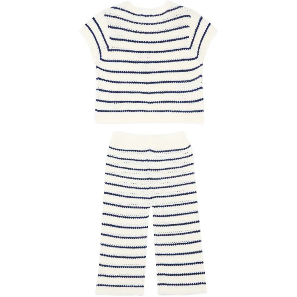 Комплект из брюк в полоску с декором в виде сердца