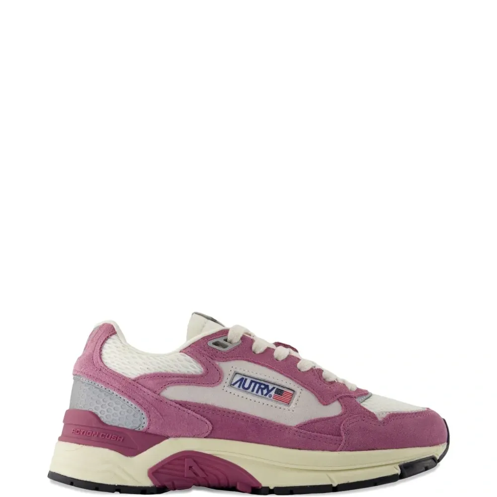 Кроссовки Hyperway на низкой подошве