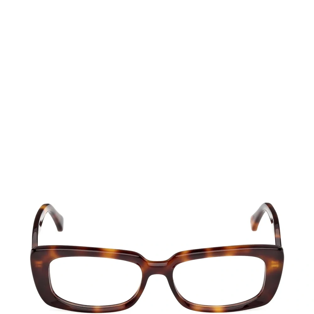 Очки в прямоугольной оправе