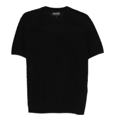 Футболка с круглым вырезом и короткими рукавами